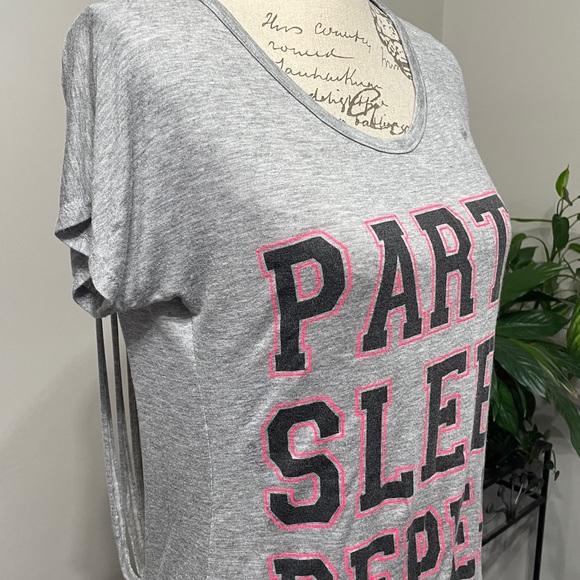 Juniors shredded back tee - Picture 5 of 8